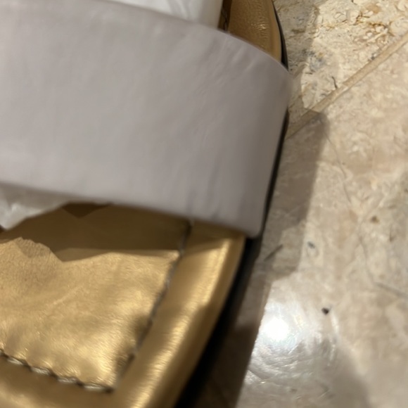 AGL Sandals/Slides - Picture 6 of 10